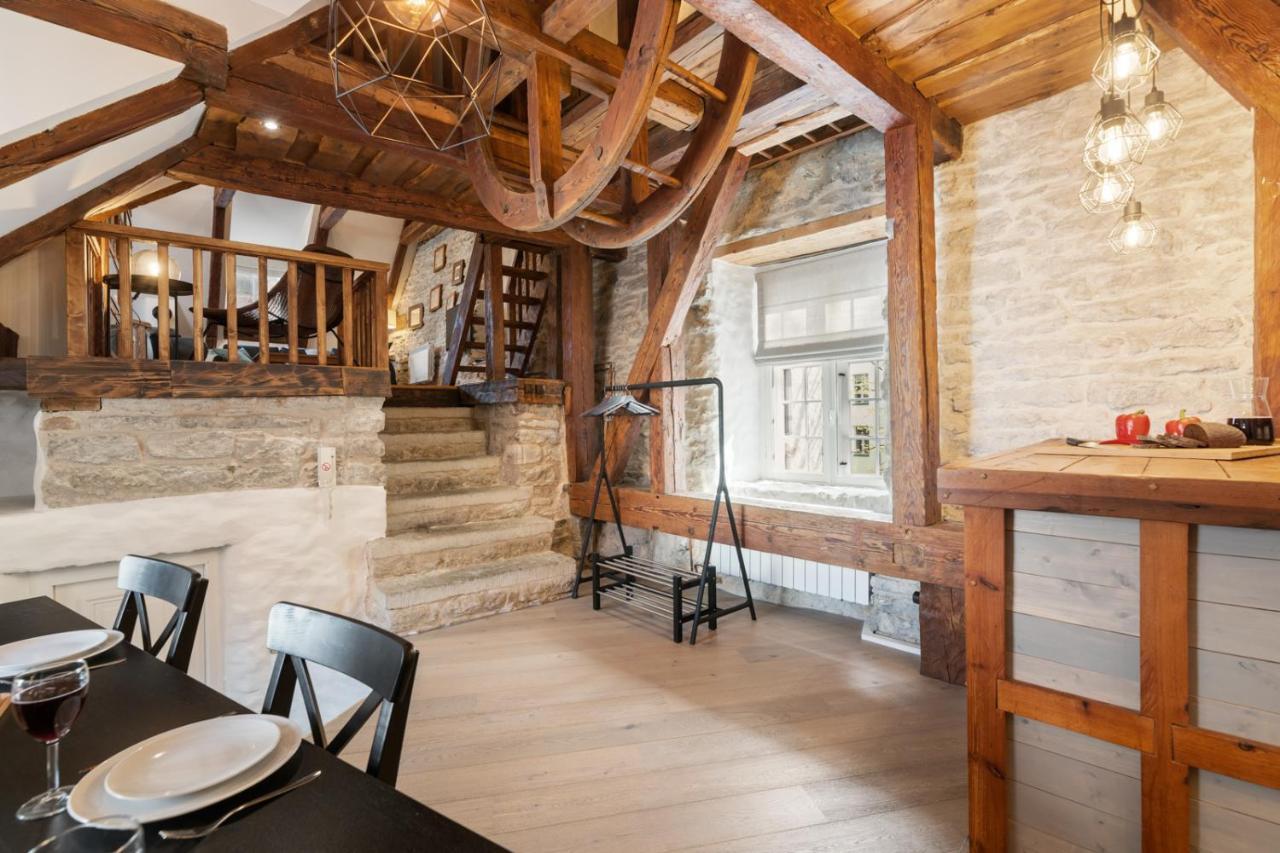Hilltop Apartments - Old Town Kuninga タリン エクステリア 写真